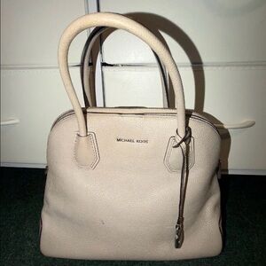 Michael Kors Beige Satchel Bag
Good condition